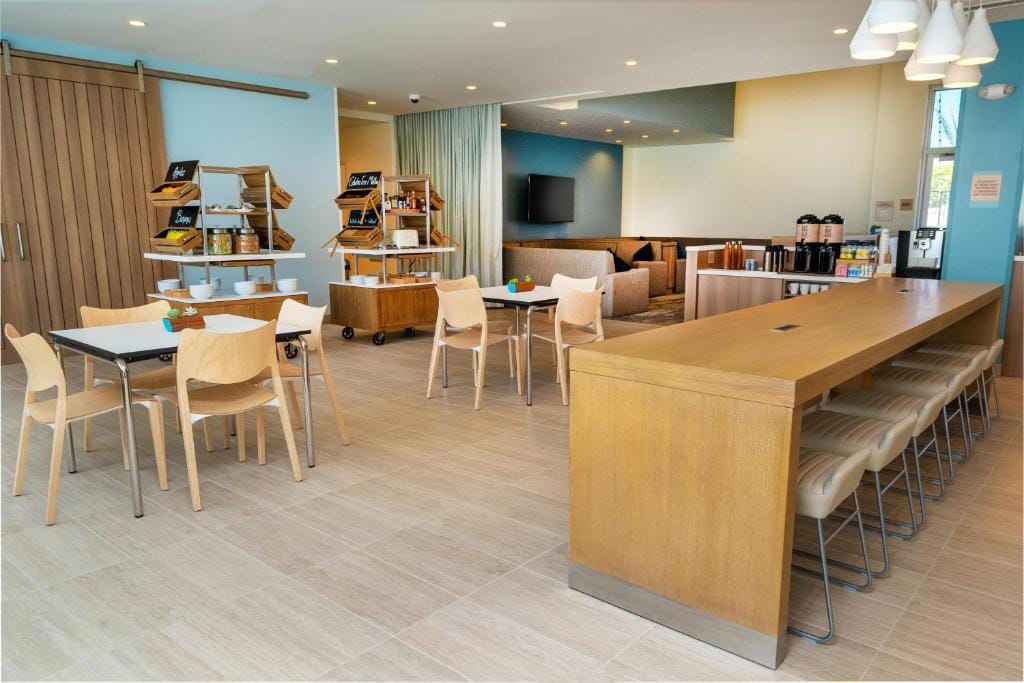 Element by Marriott Sacramento Airport — 5