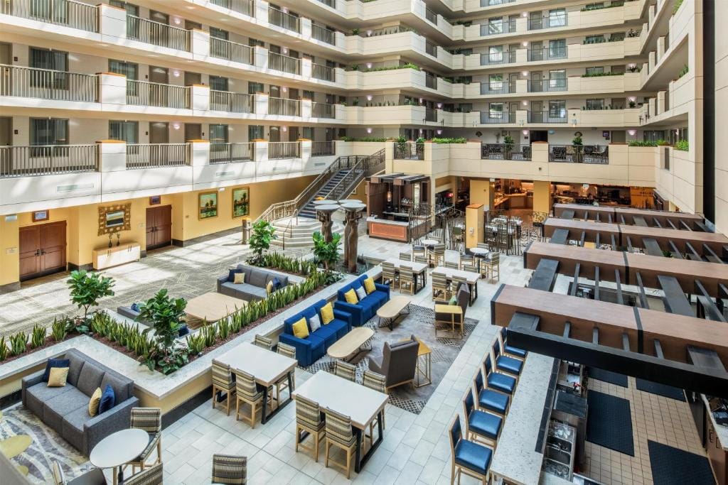Embassy Suites by Hilton Sacramento Riverfront Promenade — 5