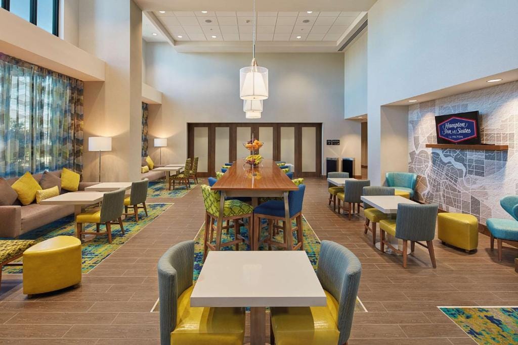 Hampton Inn & Suites Sacramento at CSUS — 5