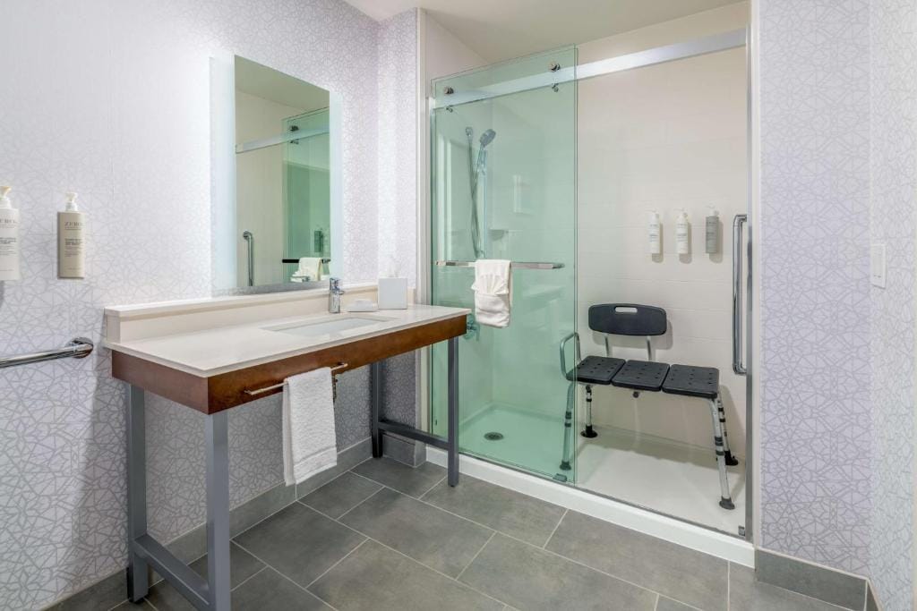 Hampton Inn & Suites Sacramento-Auburn Boulevard — 3