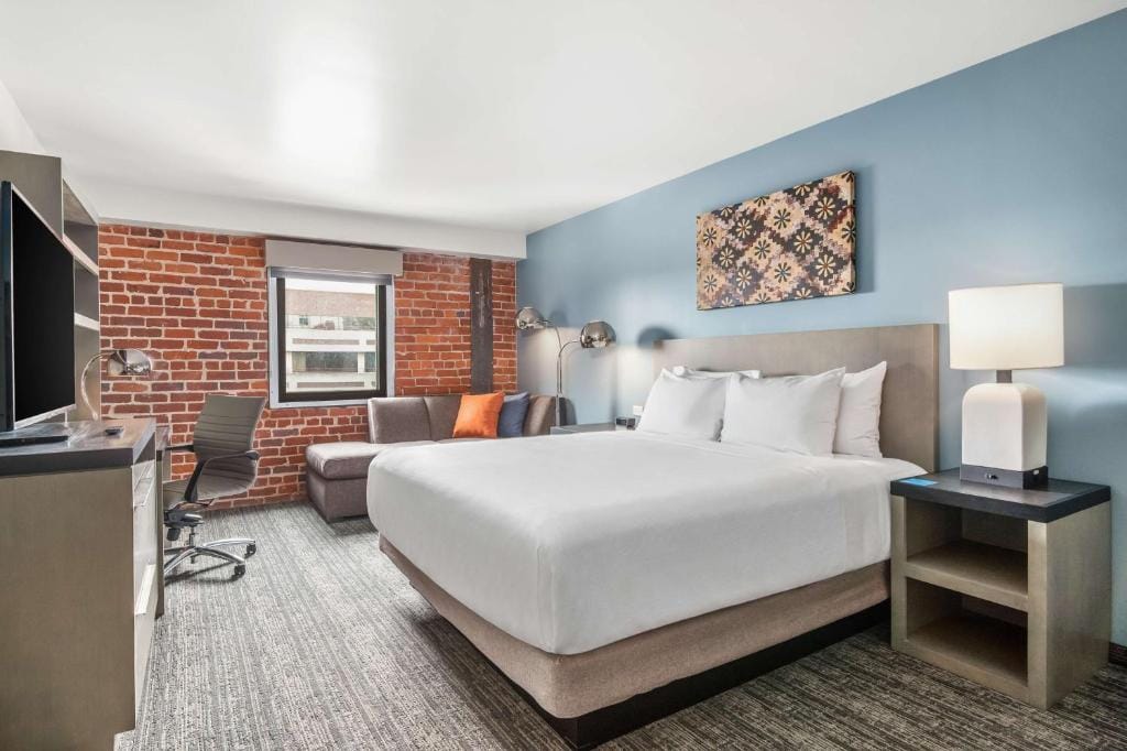 Hyatt House Sacramento-Midtown — 4