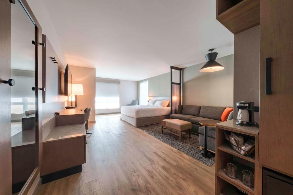 Hyatt Place Sacramento International Airport — 2