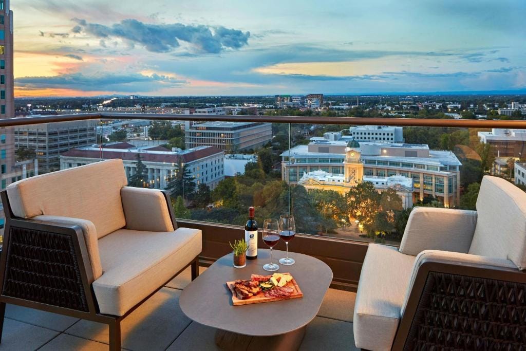 The Citizen Hotel, Autograph Collection — 4