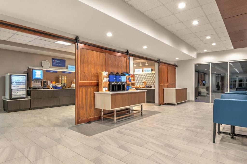 Holiday Inn Express - San Antonio East I-10 by IHG — 5