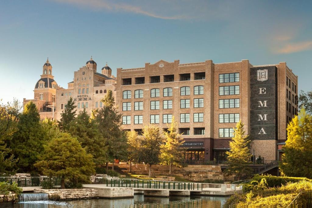 Hotel Emma at Pearl on the Riverwalk — 2