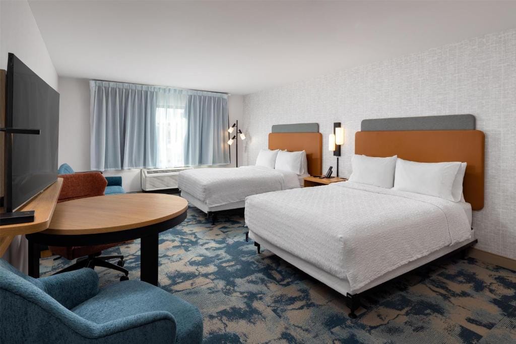 Hampton Inn & Suites by Hilton San Diego SeaWorld Near Old Town — 2