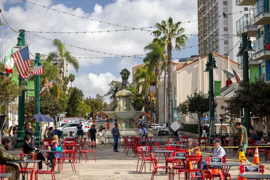 Kasa Little Italy San Diego — 4