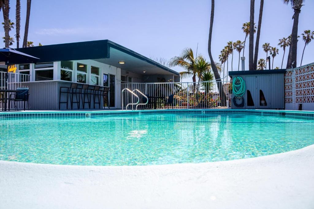 Ocean Villa Inn — 1