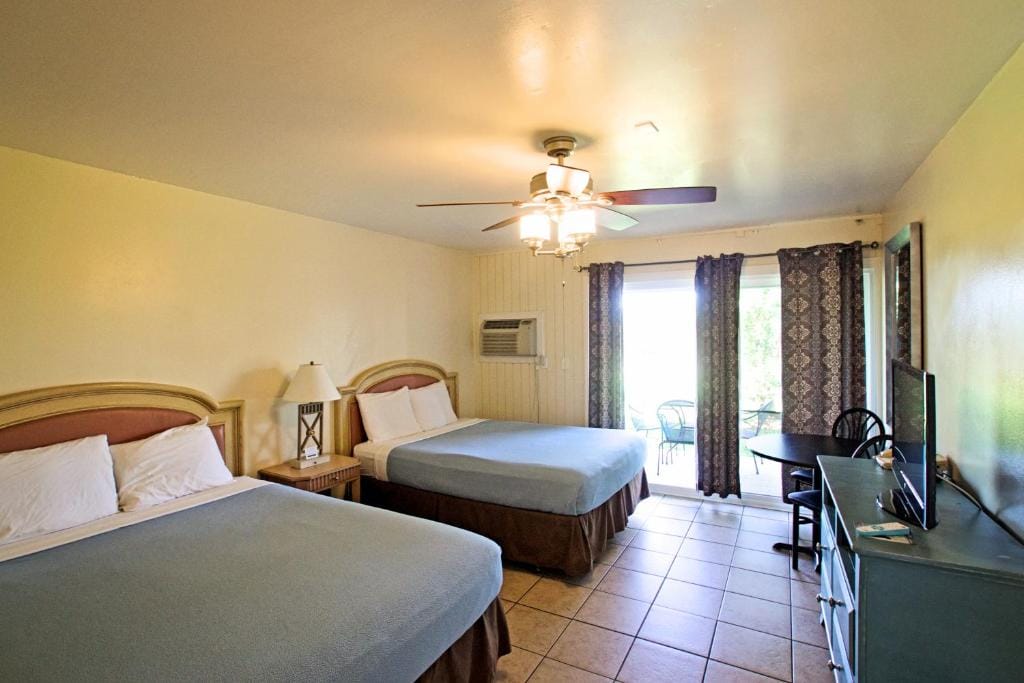Ocean Villa Inn — 2