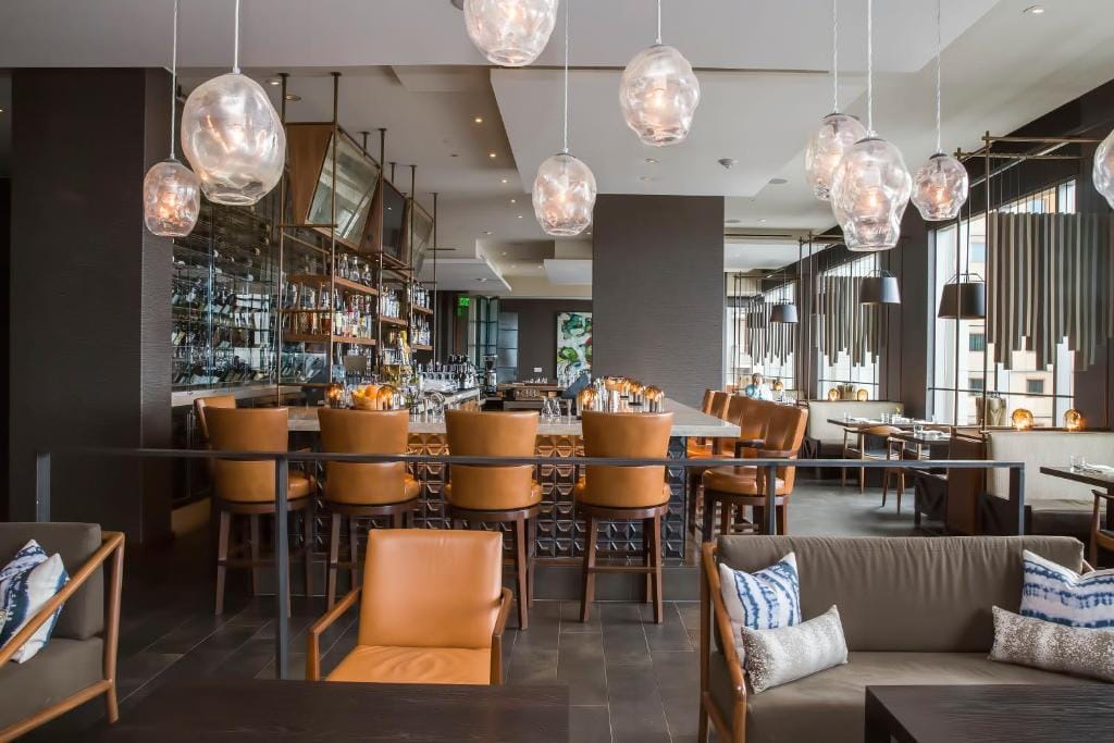 Four Seasons Hotel Seattle — 4