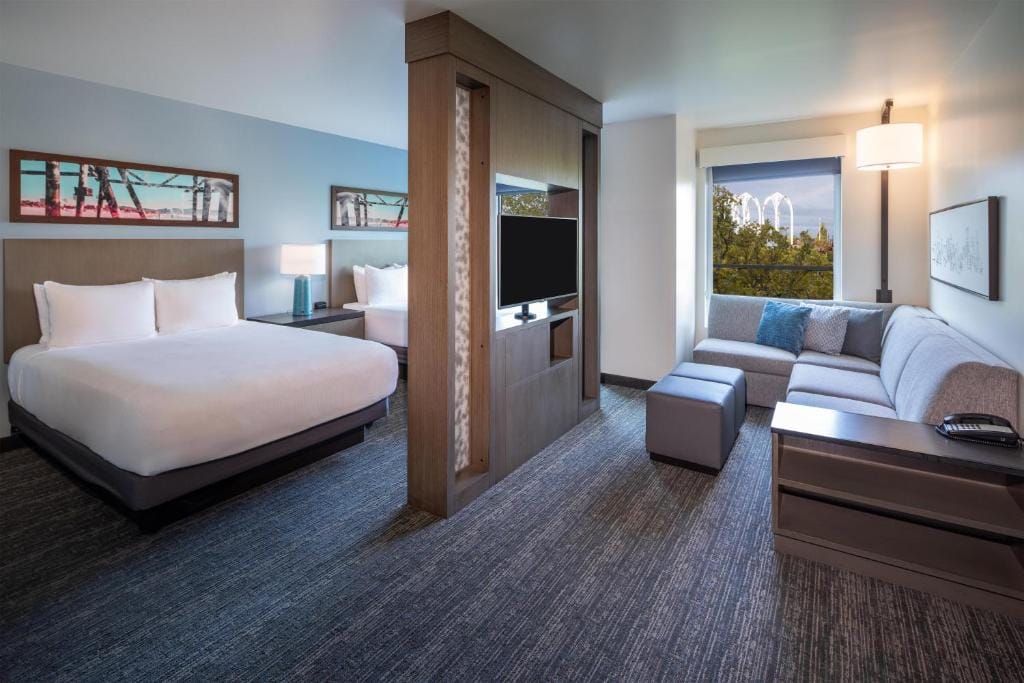 Hyatt House Seattle Downtown — 3