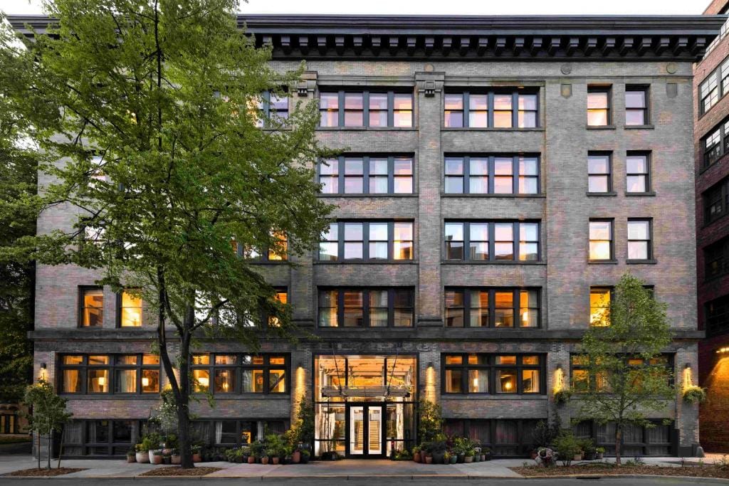 Populus Seattle — 1