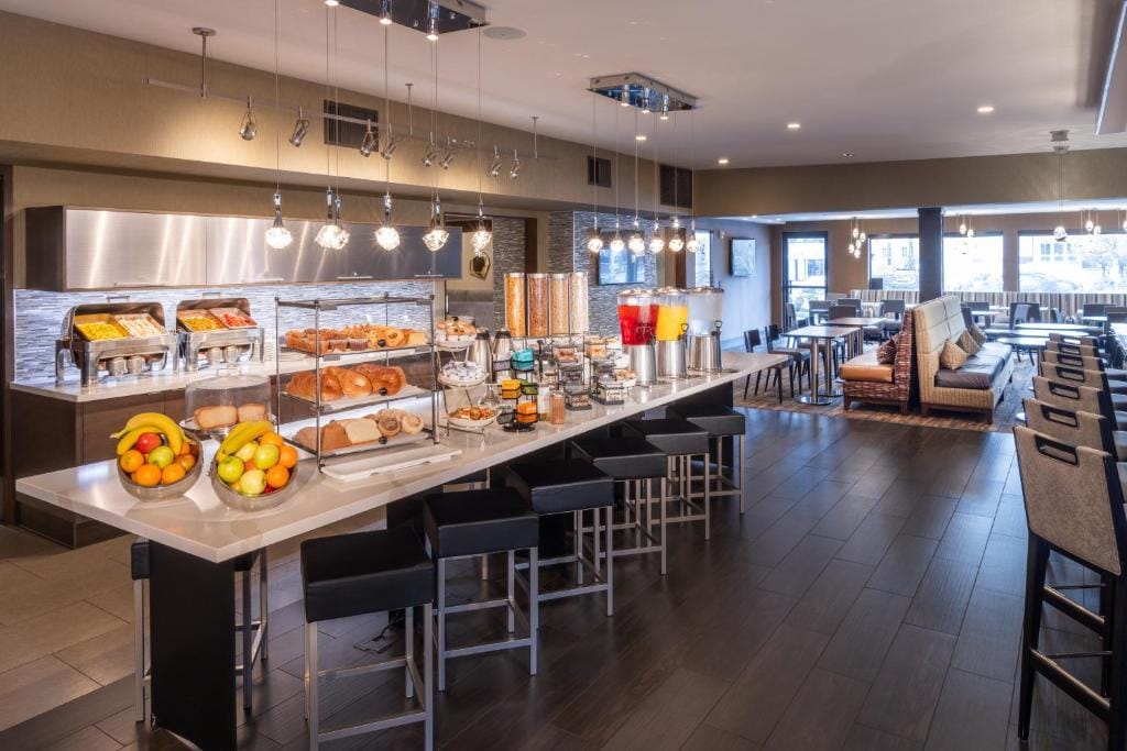 Silver Cloud Hotel - Seattle University of Washington District — 3