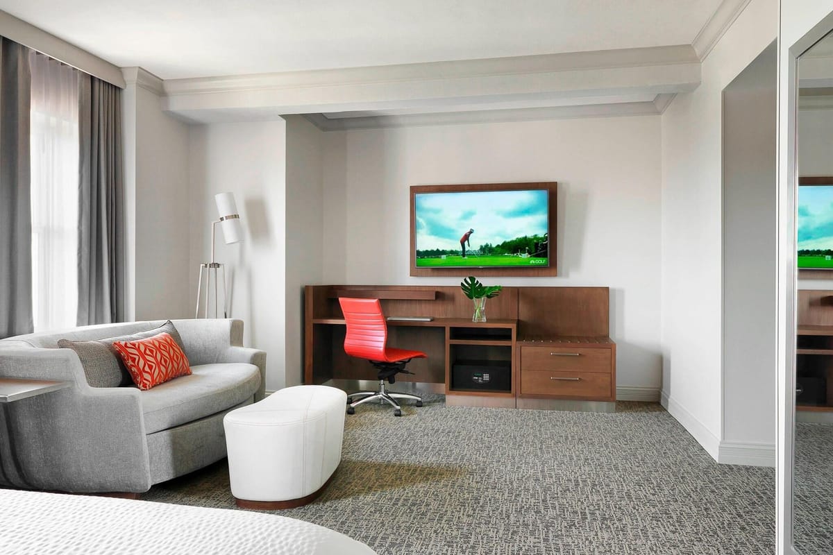 Courtyard by Marriott St. Louis Downtown/Convention Center — 3