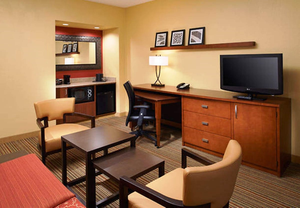 Courtyard by Marriott St Louis Downtown West — 3