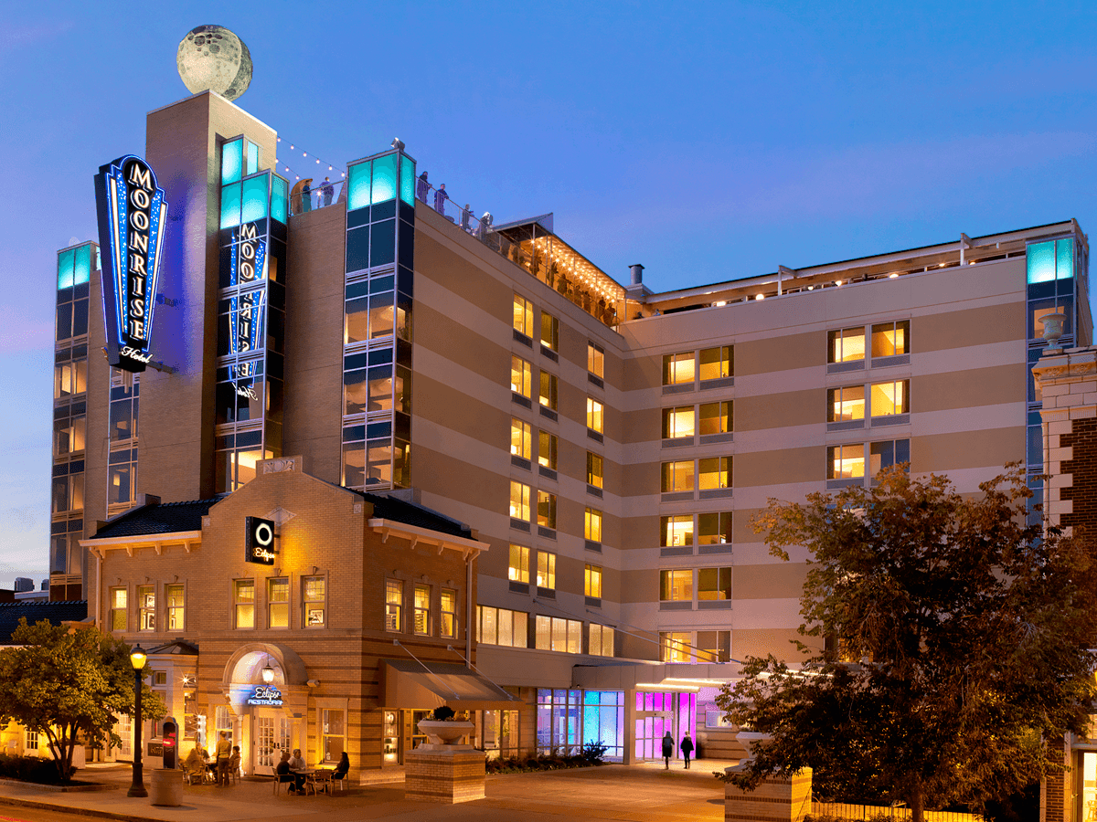 Moonrise Hotel