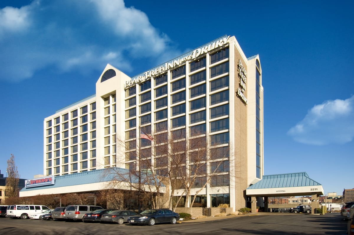 Pear Tree Inn St. Louis Near Union Station — 2
