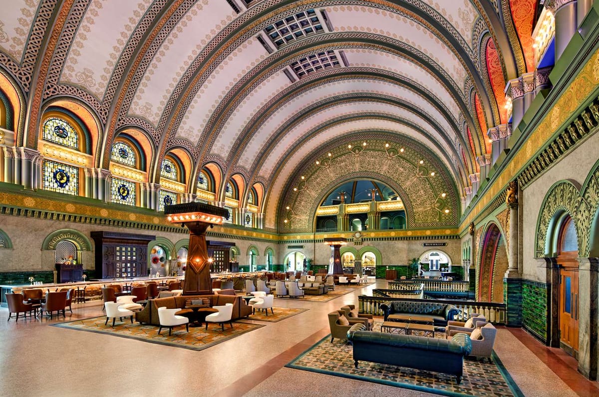 St. Louis Union Station Hotel, Curio Collection by Hilton — 2