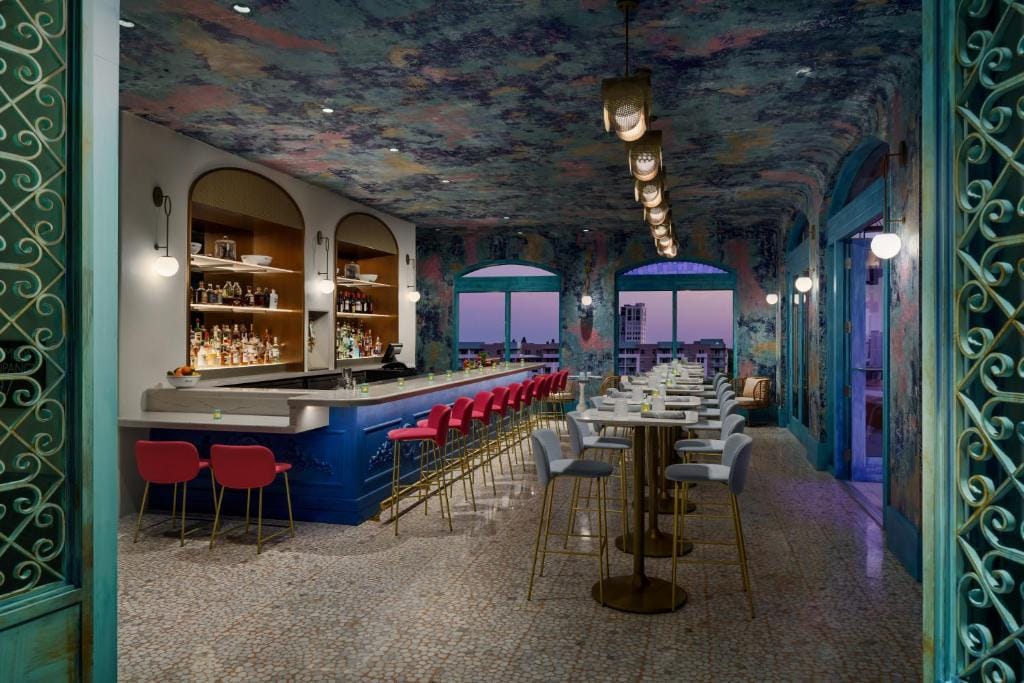 AC Hotel St Petersburg Downtown — 4