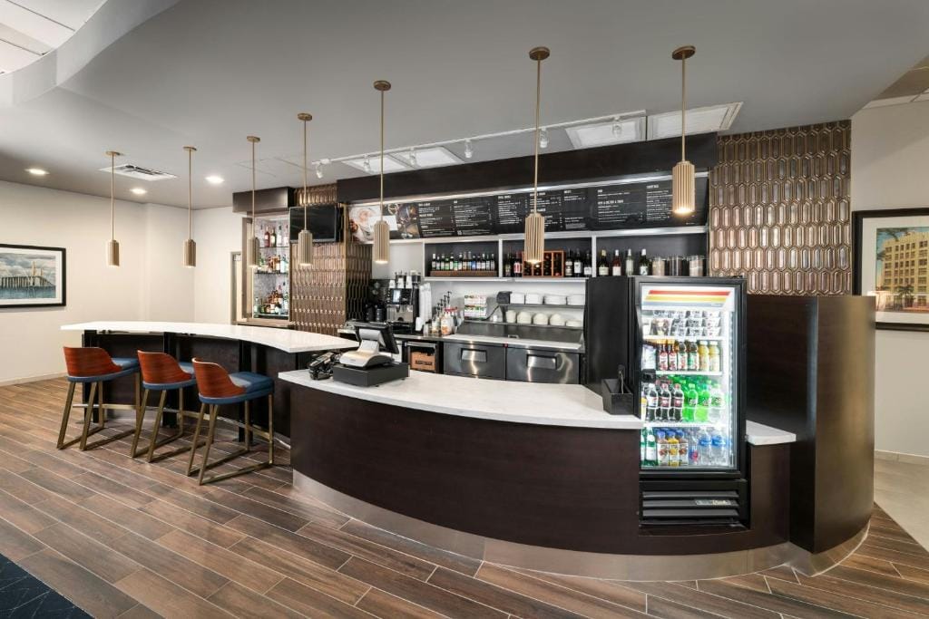 Courtyard by Marriott St. Petersburg Downtown — 5