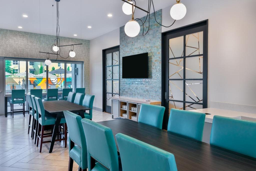 Hyatt House Tampa Airport/Westshore — 5