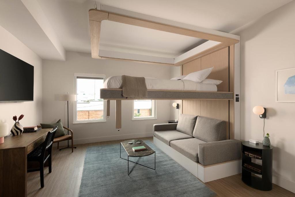 Mint House Tampa Downtown by Kasa — 3
