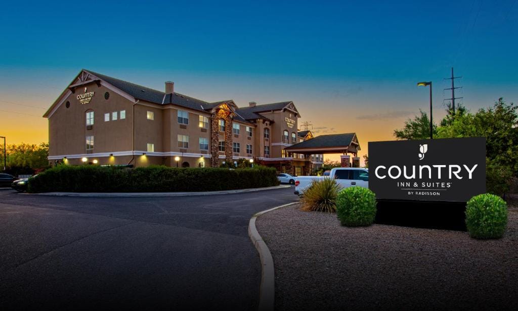 Country Inn & Suites by Radisson, Tucson City Center AZ — 1
