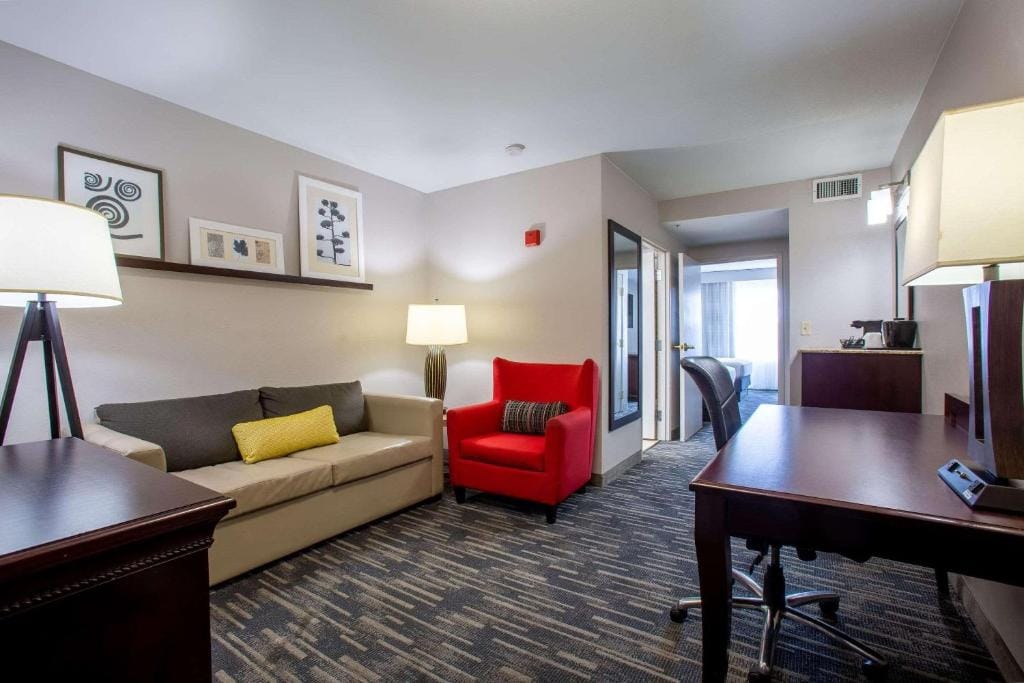 Country Inn & Suites by Radisson, Tucson City Center AZ — 2