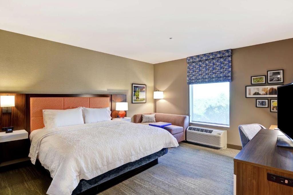 Hampton Inn Suites Tucson Tech Park — 2