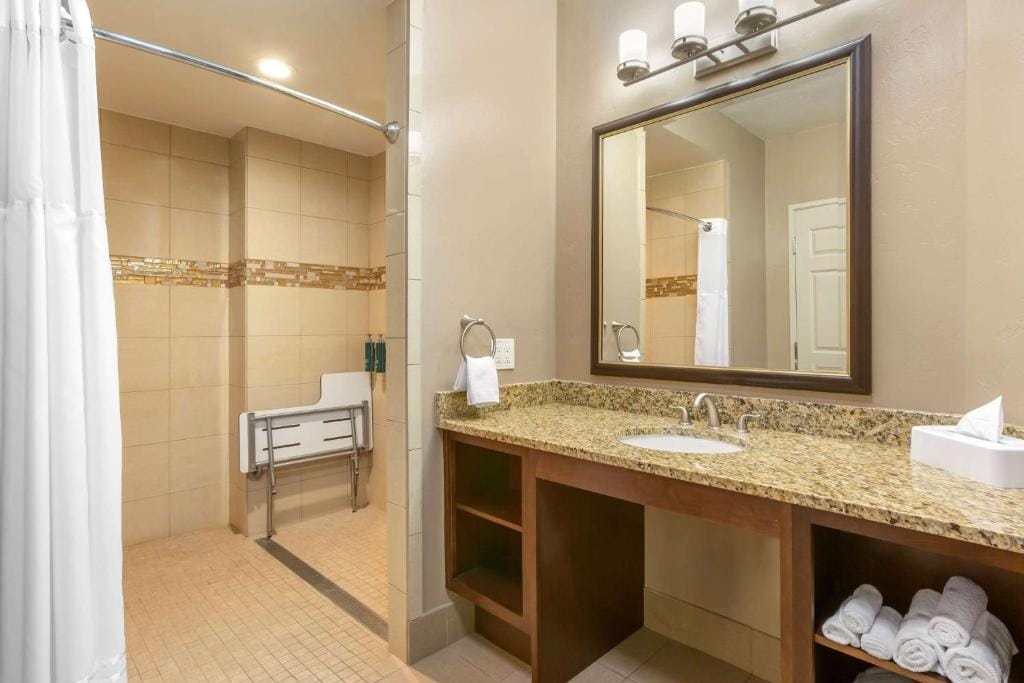 Hilton Vacation Club Varsity Club Tucson — 3