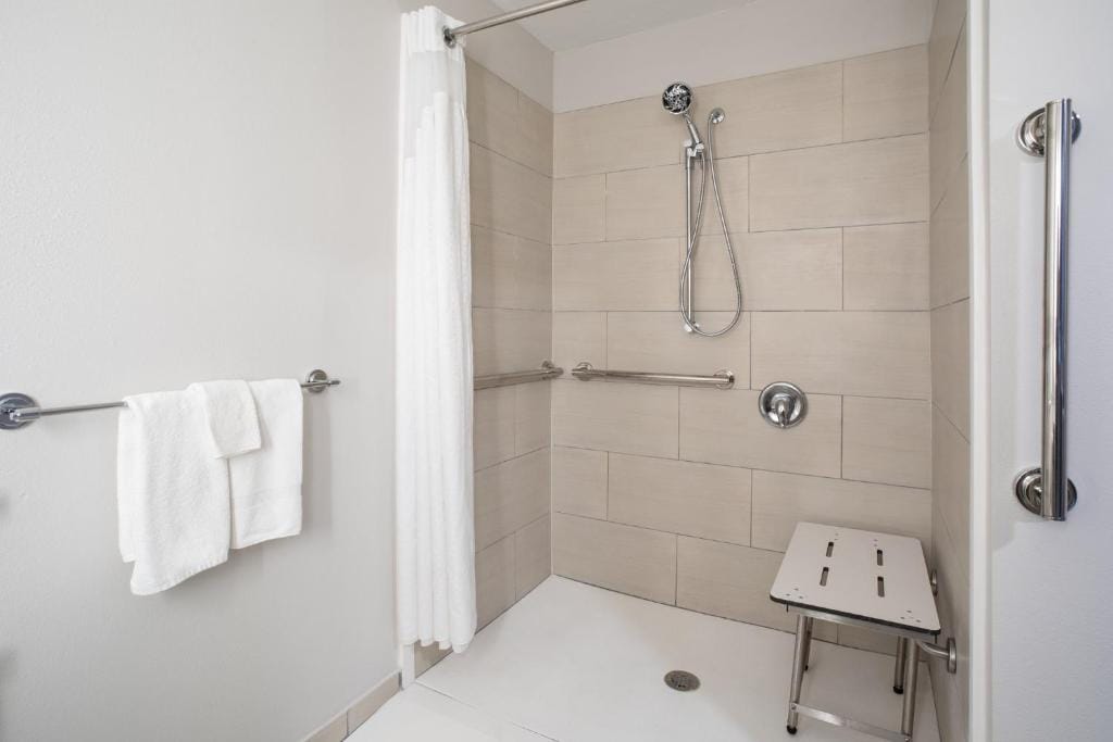 Holiday Inn Express & Suites Tucson North - Marana, by IHG — 3