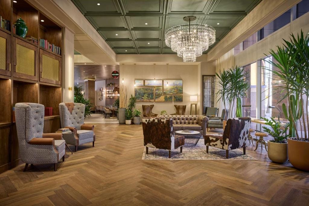 The Leo Kent Hotel, Tucson, a Tribute Portfolio Hotel — 1