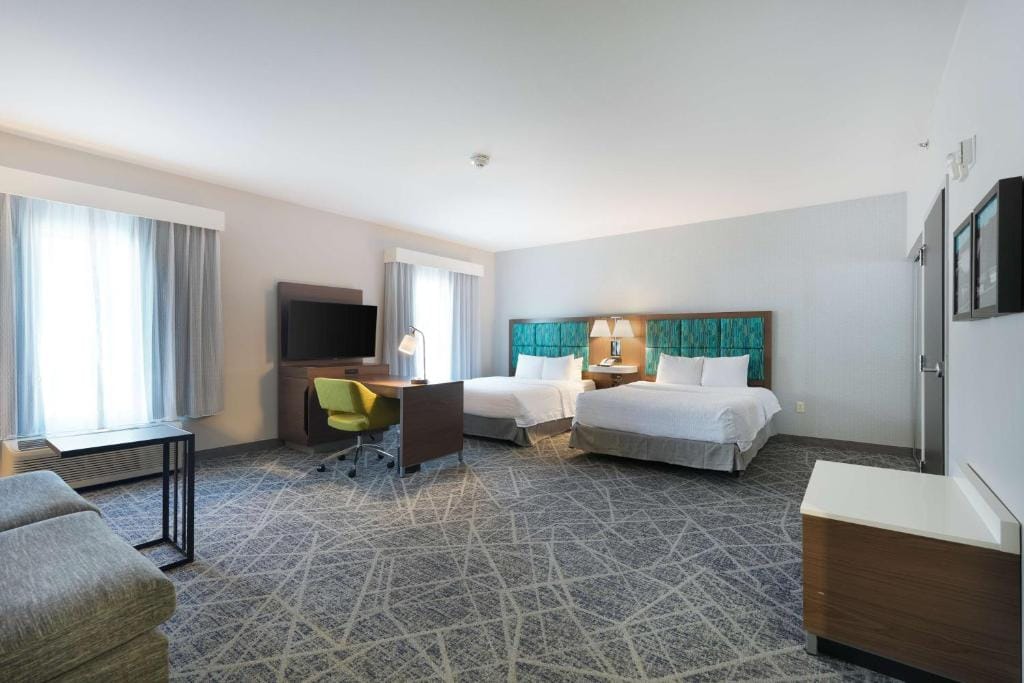Hampton Inn and Suites Tulsa Central — 2