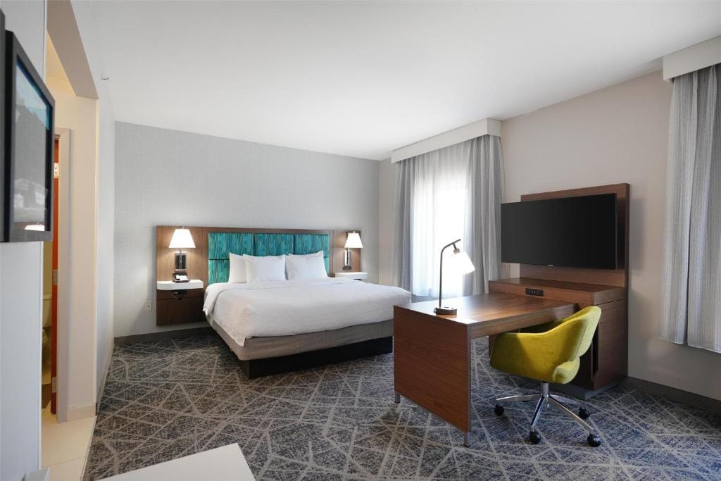 Hampton Inn & Suites Tulsa/Tulsa Hills — 2