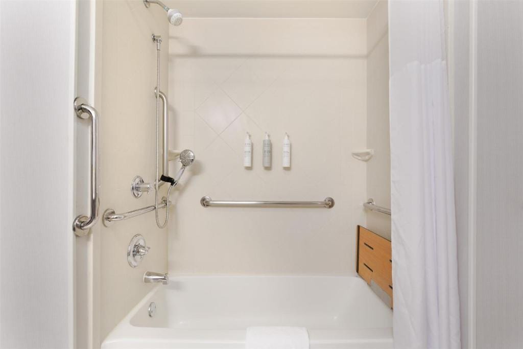 Hampton Inn & Suites Tulsa/Tulsa Hills — 3