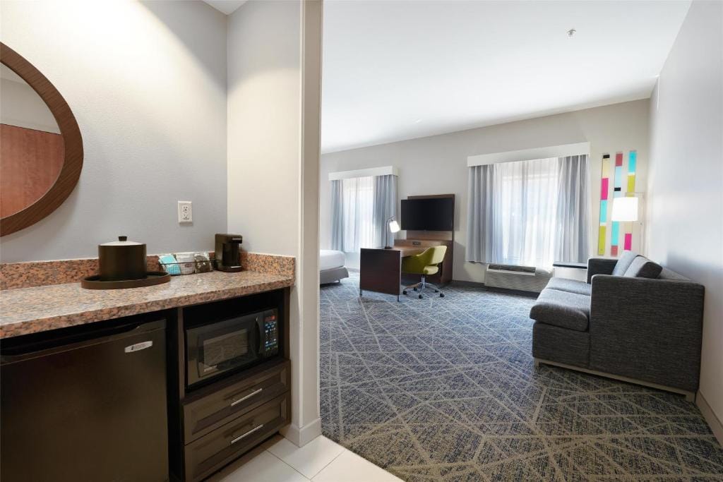 Hampton Inn & Suites Tulsa/Tulsa Hills — 4