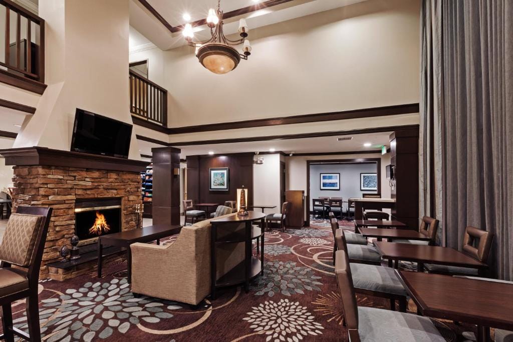 Staybridge Suites Tulsa-Woodland Hills by IHG — 5