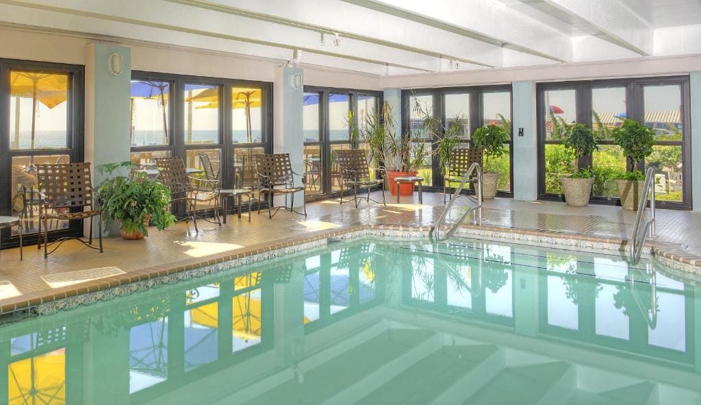 Capes Hotel — 3
