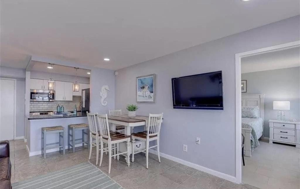 Coastal Beach Condo-Amazing View & Indoor Pool 13th Floor — 4