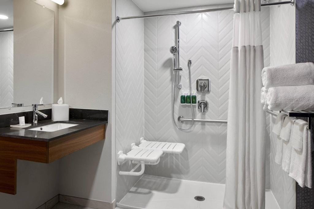Fairfield Inn & Suites by Marriott Virginia Beach/Norfolk Airport — 3