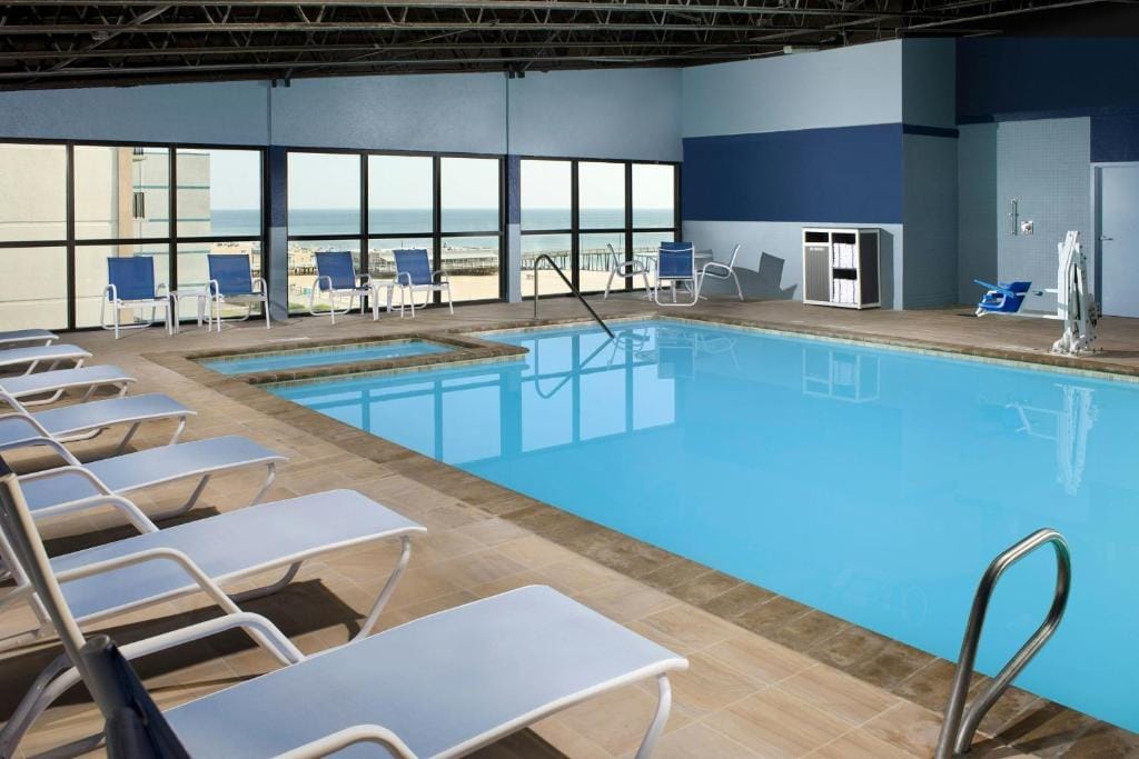 Four Points by Sheraton Virginia Beach Oceanfront — 4