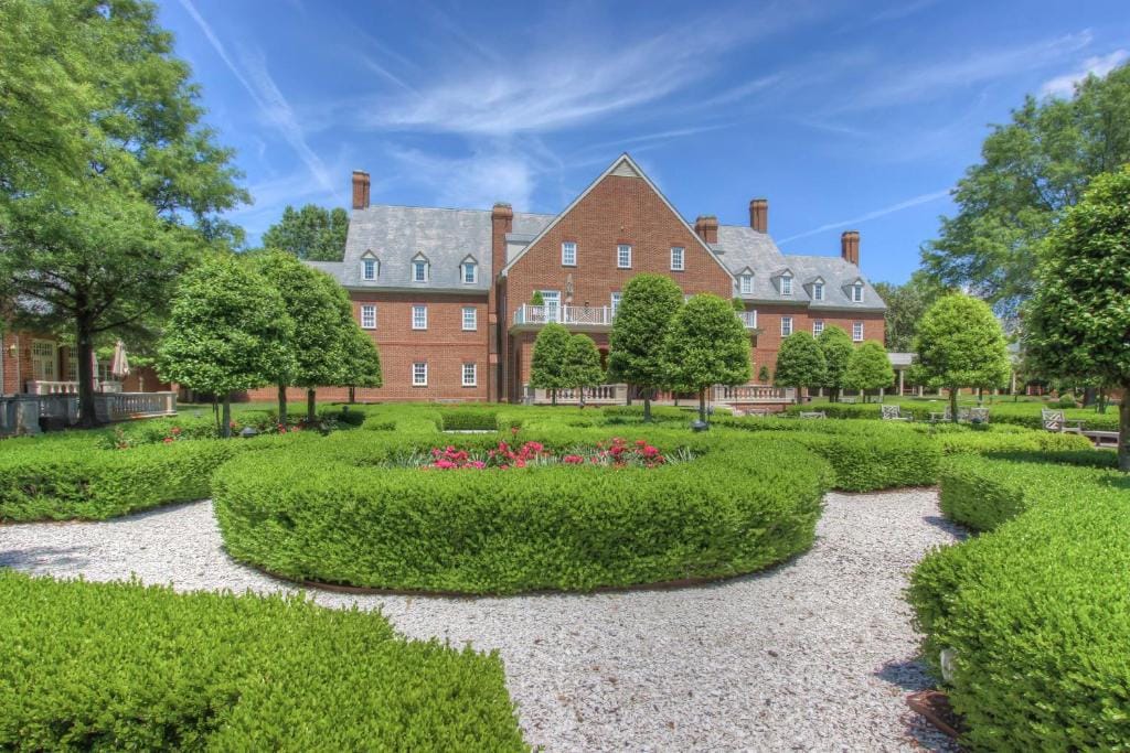 The Founders Inn & Spa Tapestry Collection By Hilton — 5