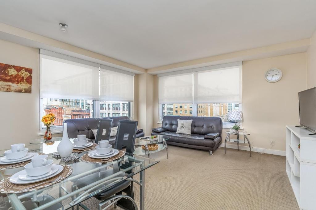 Heaven on Washington Fully Furnished Apartments — 5