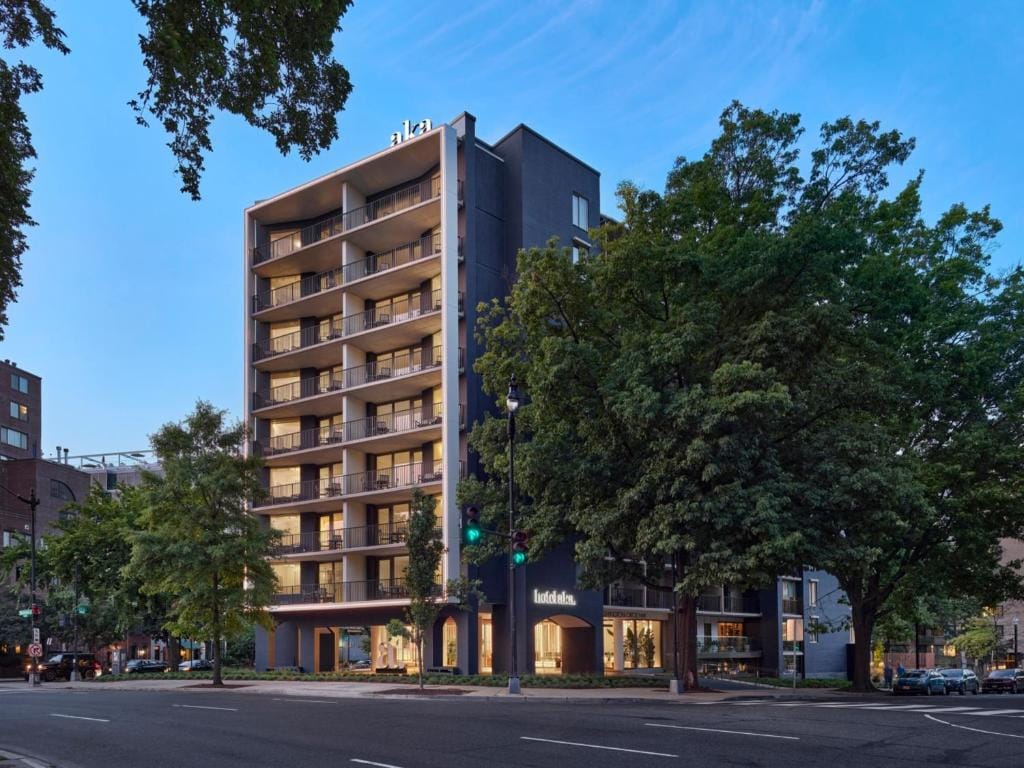 Hotel AKA Washington Circle — 1