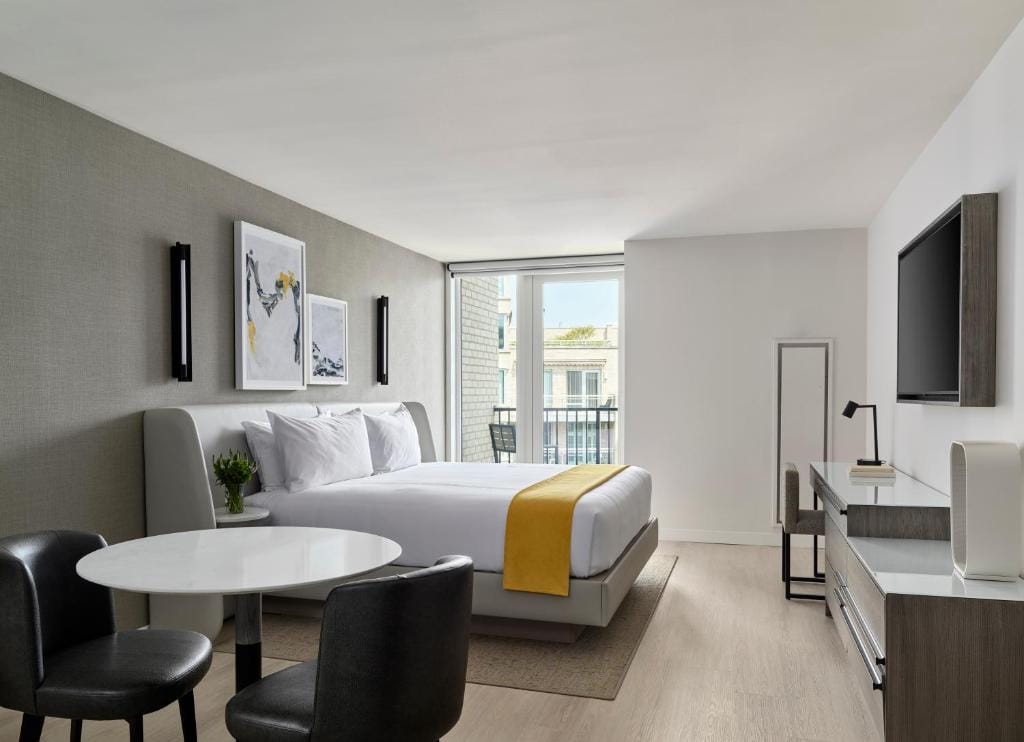 Hotel AKA Washington Circle — 5
