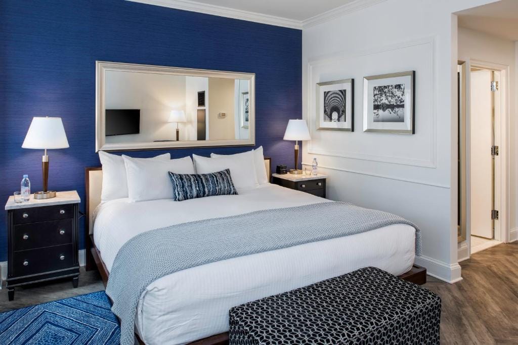 Phoenix Park Hotel — 1