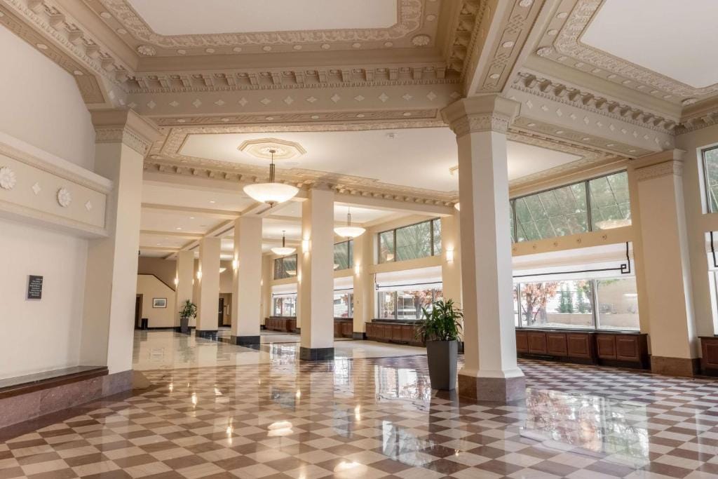 Drury Plaza Hotel Broadview Wichita — 5