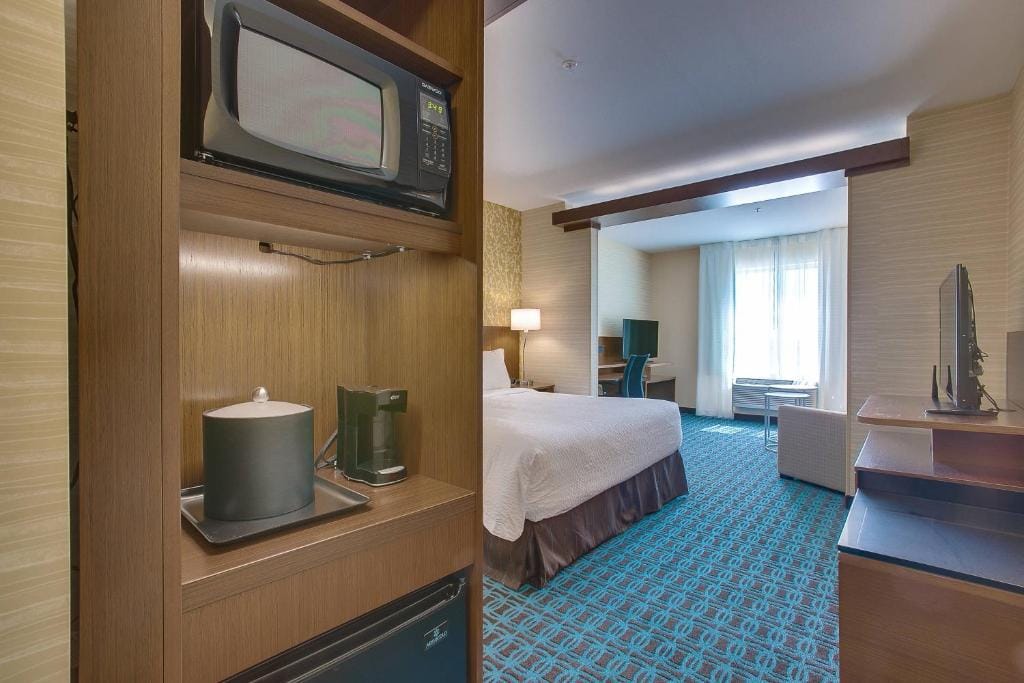 Fairfield Inn & Suites By Marriott Wichita East — 2