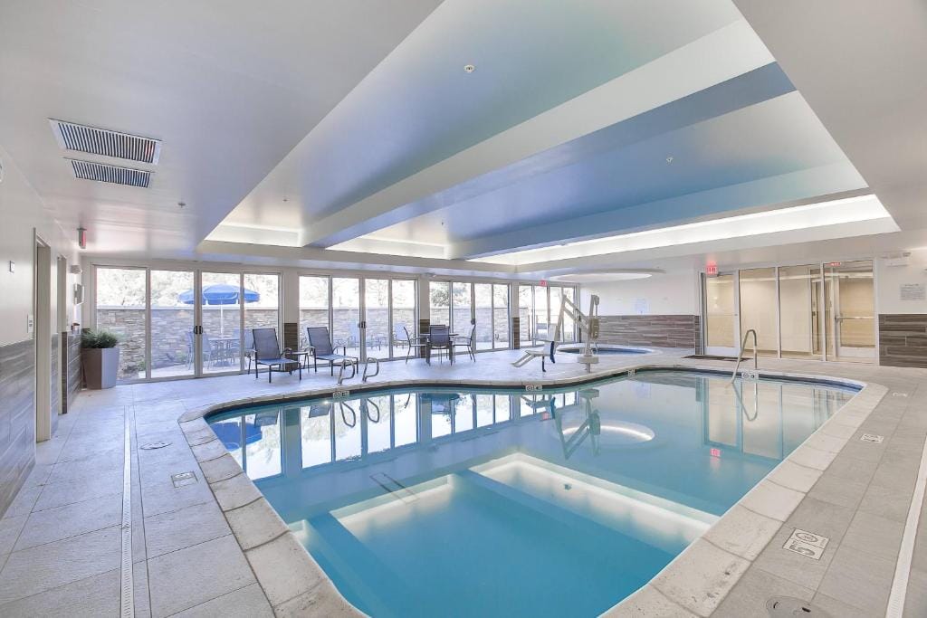 Fairfield Inn & Suites By Marriott Wichita East — 4
