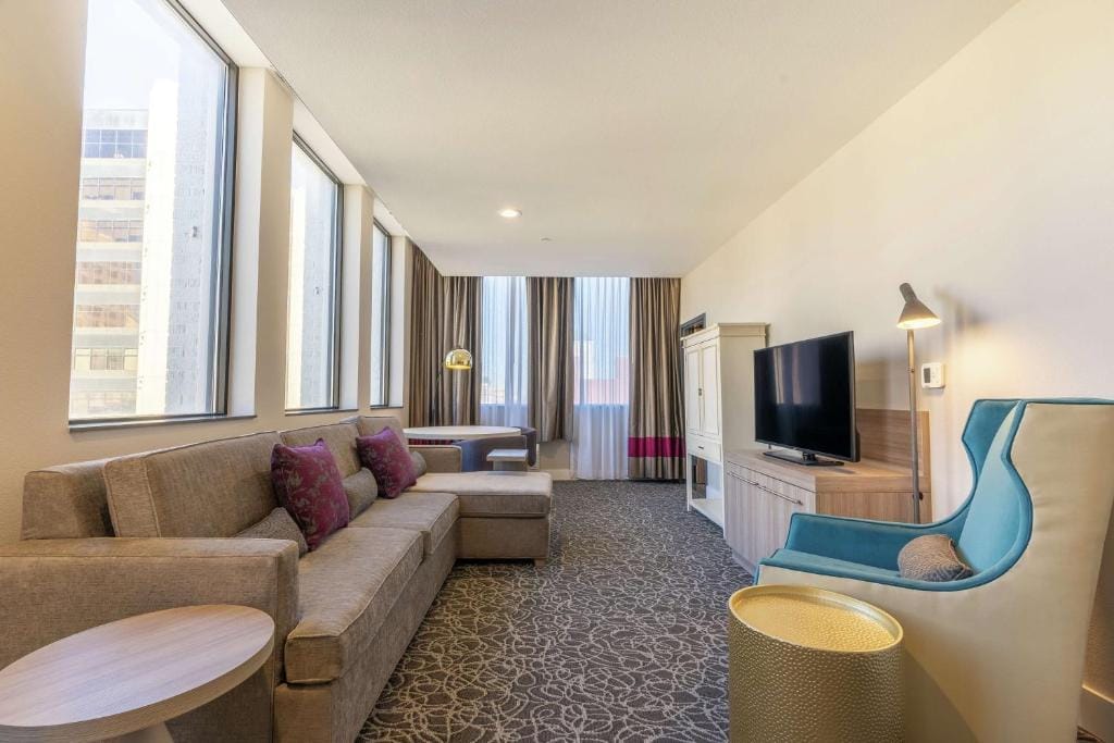 Hilton Garden Inn Wichita Downtown, Ks — 4